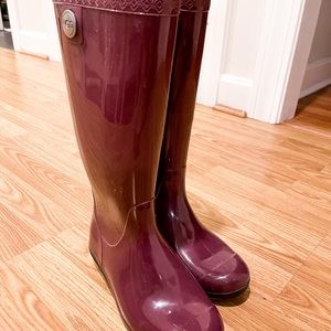 UGG NWOT women’s rain boots size 6